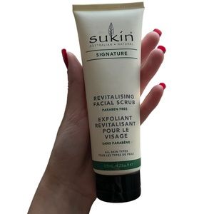 Sukin brand new skrub for face
